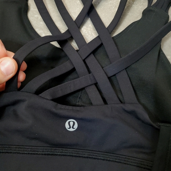 Lululemon Beat The Heat Tank. Black. 2 In 1 Tank & Bra (No Pads). Size 4. - Picture 8 of 9
